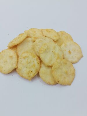 鮮やかさのために個別に梱包された軽く脆い質感のプレミアムライスクレイカー