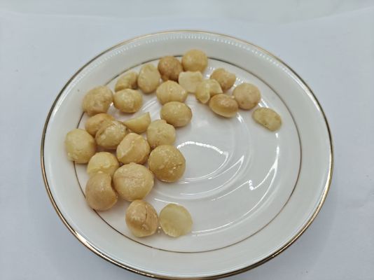 焼いたマカダミアナッツ