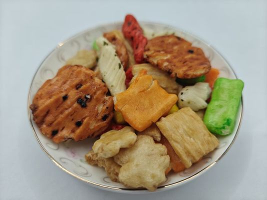 オリジナルカスタマイズされた味 混合ライスクレイカー バージュパック オイル成分を含む大量パッケージ
