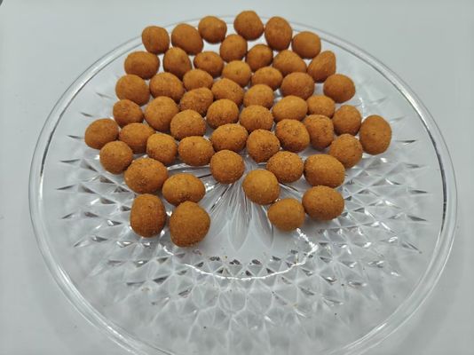 辛く 覆い て いる ピーナッツ と 炎 の 蹴り と 香り の 味