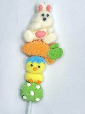 可愛らしいマシュマロのキャラクターたち、棒付き