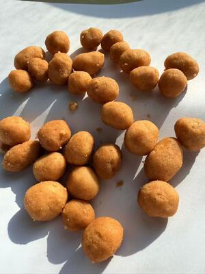 BBQ ファイブスパイスビーフ味コーティングピーナッツ