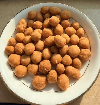 BBQ ファイブスパイスビーフ味コーティングピーナッツ