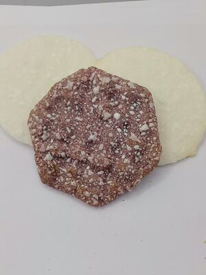 オリジナルせんべいと黒せんべい - 軽くてサクサクした定番の味わいの雪せんべい