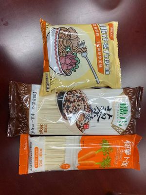 野菜完全菜食主義者の低脂肪のそば粉のにんじんのキノアのヌードルHACCPは証明した