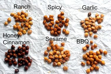 塩味のひよこ豆の栄養物のSrirachaの低カロリーの焼かれた上塗を施してあるユダヤの渡された食糧