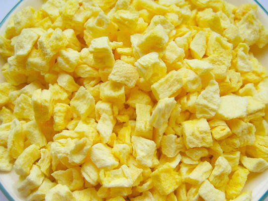 栄養価が高い凍結乾燥させていたフルーツ、凍結乾燥させていたパイナップル未加工フルーツの味