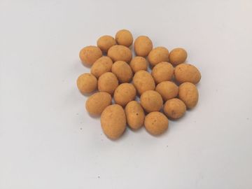 NON-GMOは歯応えが良い小麦粉がハラール/ユダヤの証明とスナックに塗った焼かれた唐辛子の味ピーナツに塗った