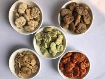 GMO -自由前に技術を殻から取り出す焼かれたソラマメのぴりっとする味を乾燥して下さい
