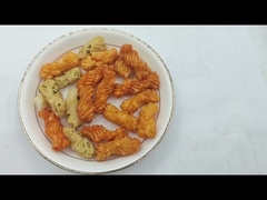 海藻と大豆ソースの味の融合と混ぜた米クレイカー